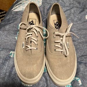 Vans women’s 8.5 men’s 7.0